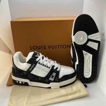 Louis Vuitton schoenen UITVERKOOP beschikbaar voor biedingen