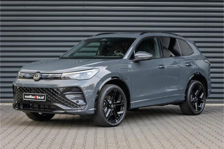 Volkswagen Tiguan 1.5 eHybrid R-Line Pano-20''-Black, Auto's, Volkswagen, Bedrijf, Te koop, Tiguan, ABS, Achteruitrijcamera, Adaptive Cruise Control