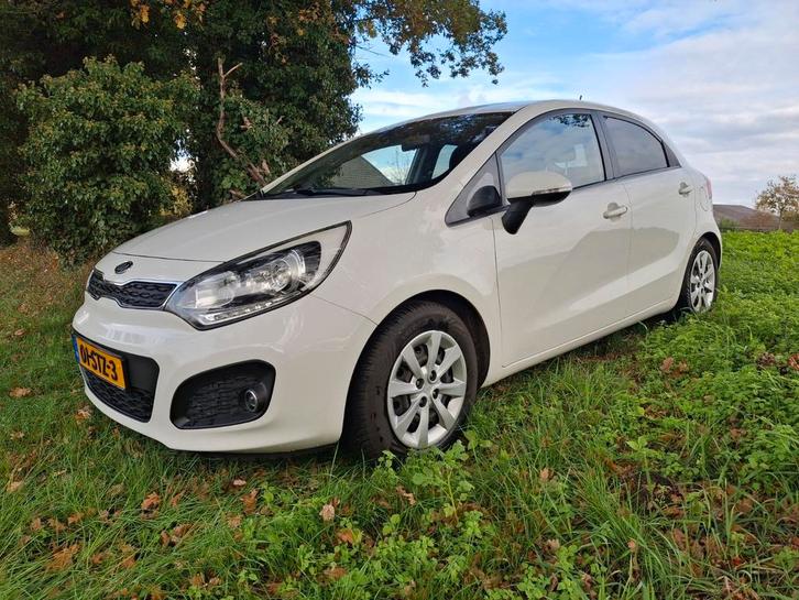 Kia Rio 1.2 I 5DRS 2012 Wit, Auto's, Kia, Particulier, Rio, Airbags, Airconditioning, Alarm, Boordcomputer, Centrale vergrendeling