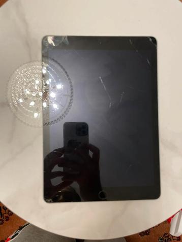 iPad Air 2 Grijs - 32GB - Gebruikt beschikbaar voor biedingen