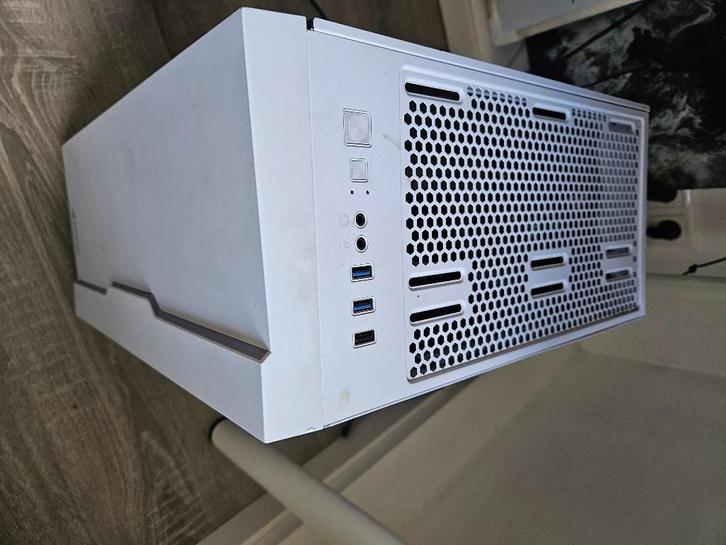 Te koop of te ruil krachtige desktop PC in uitstekende staat, Computers en Software, Desktop Pc's, Zo goed als nieuw, 3 tot 4 Ghz