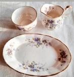 Paragon Malandi England roomstel schaaltje paarse viooltjes, Antiek en Kunst, Antiek | Servies los, Ophalen of Verzenden