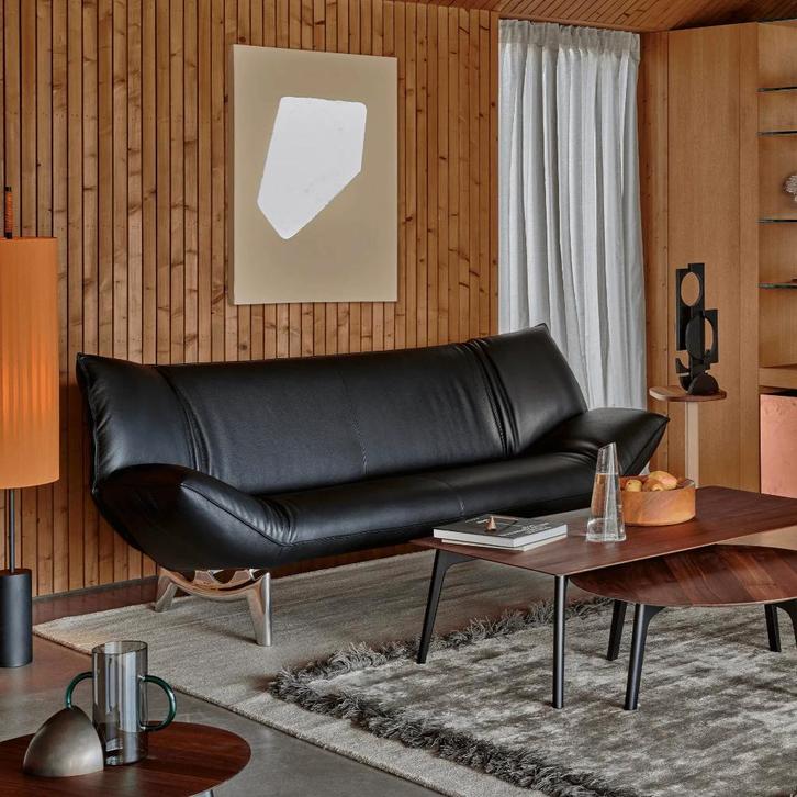 Leolux Tango zwart leer, Huis en Inrichting, Banken | Bankstellen, Gebruikt, Rechte bank, Tweepersoons, 150 tot 200 cm, Minder dan 75 cm