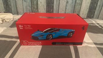 Bburago Signature Ferrari SP3 1/18 beschikbaar voor biedingen