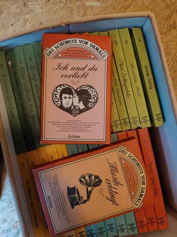 Cassettebandjes met oude veelal Duitse muziek uit begin 1900 beschikbaar voor biedingen