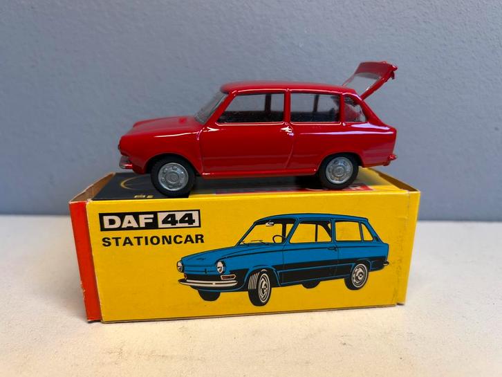 Lion toys car Daf 44 Stationwagen Rood MIB 1:43, Hobby en Vrije tijd, Modelauto's | 1:50, Nieuw, Auto, Lion Toys, Ophalen of Verzenden