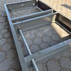 7 CONSTRUCTIE  METALEN PROFIELEN MASSIEVE AS MET WIELEN, Ophalen, Gebruikt, IJzer