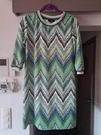 Jurk zigzagpatroon M, Maat 38/40 (M), Ophalen of Verzenden, Zo goed als nieuw, Boven de knie