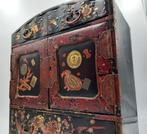 Japans lakwerk sieradenkastje, Verzenden