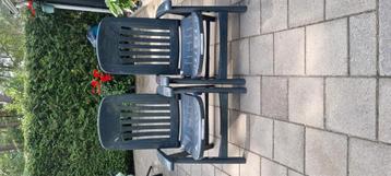 Te koop 2 verstelbare tuinstoelen  beschikbaar voor biedingen