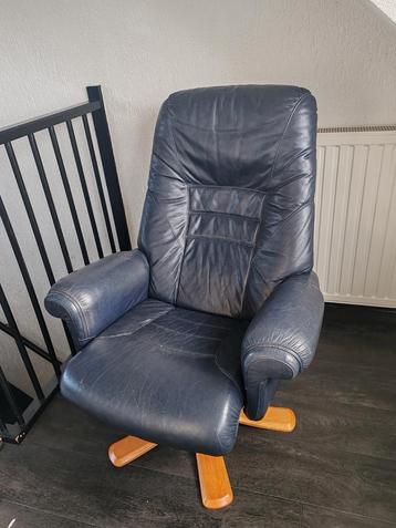 Leather chair / stoel beschikbaar voor biedingen