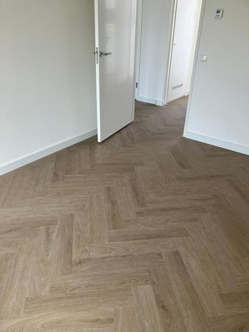 Luxe Eiken PVC Click Vloer - Visgraat of Plank €17,50/m² beschikbaar voor biedingen