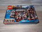 Lego The Hobbit 79013 Lake Town Chase nieuw in doos, Kinderen en Baby's, Speelgoed | Duplo en Lego, Ophalen of Verzenden, Nieuw