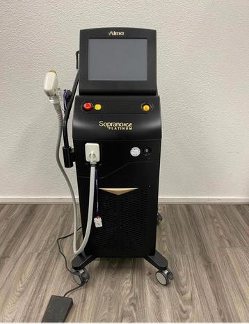 Alma  Soprano Ice Platinum inclusief twee  handstukken. beschikbaar voor biedingen