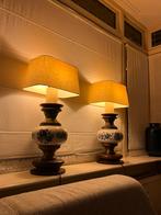 2 vintage lampen met delfts blauw in de voet., Huis en Inrichting, Lampen | Tafellampen, Zo goed als nieuw, 50 tot 75 cm, Ophalen