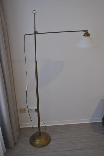 Vloerlamp, leeslamp, messing, klassiek, elegant ontwerp beschikbaar voor biedingen