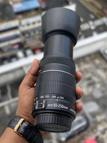 Canon EF-S 55-250mm/F4-5.6 IS II + UV filter + zonnekap beschikbaar voor biedingen