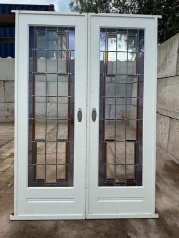 Set schuif / en-suite deuren met glas in lood 211,5x144,5cm. beschikbaar voor biedingen