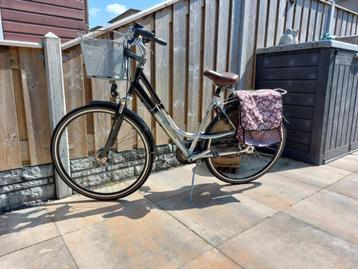 Nette en complete damesfiets. beschikbaar voor biedingen