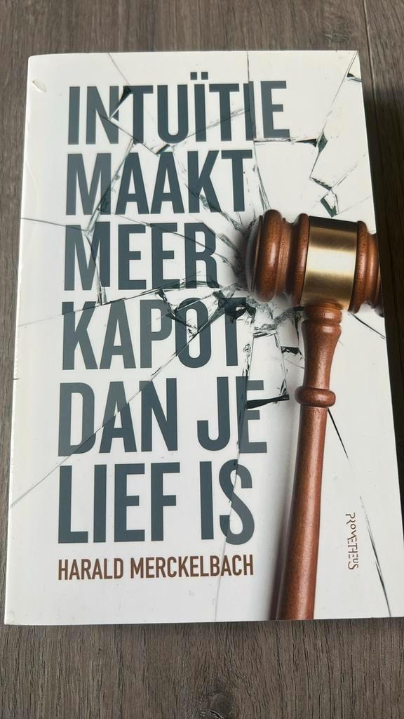 Intuïtie maakt meer kapot dan je lief is, Boeken, Wetenschap, Zo goed als nieuw, Ophalen of Verzenden