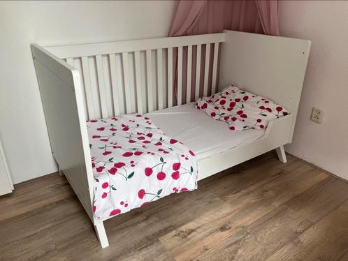Ledikant & meegroeibed Bopita, Kinderen en Baby's, Kinderkamer | Bedden, Gebruikt, 140 tot 160 cm, 70 tot 85 cm, Matras, Ophalen
