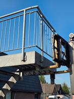 Stalen trap met bordes gegalv hoog 3,0mtr nob112, Doe-het-zelf en Verbouw, Ophalen, Zo goed als nieuw, 2 tot 4 meter