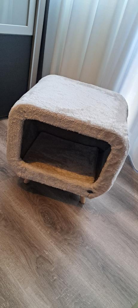 Een nieuw kattenhuisje, Dieren en Toebehoren, Ophalen, Nieuw