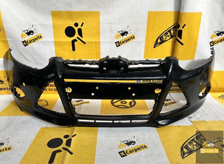 Bumper Ford Focus MK3 Facelift PDC KLS BM5117757A 2009-2014, Auto-onderdelen, Carrosserie en Plaatwerk, Bumper, Ford, Voor, Gebruikt