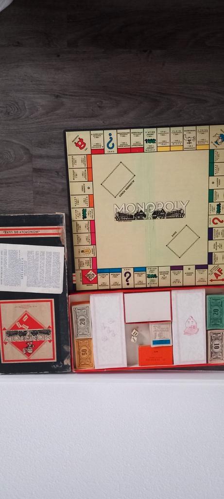 Monopoly Zwarte Doos - Vintage Editie, Hobby en Vrije tijd, Gezelschapsspellen | Bordspellen, Gebruikt, Een of twee spelers, Drie of vier spelers