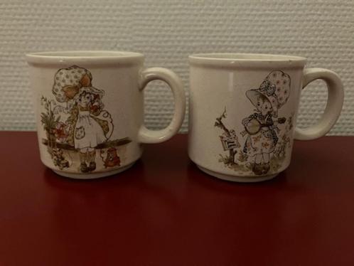 Sarah Kay mok | Holly Hobbie | 2 stuks, Verzamelen, Retro, Overige typen, Ophalen of Verzenden
