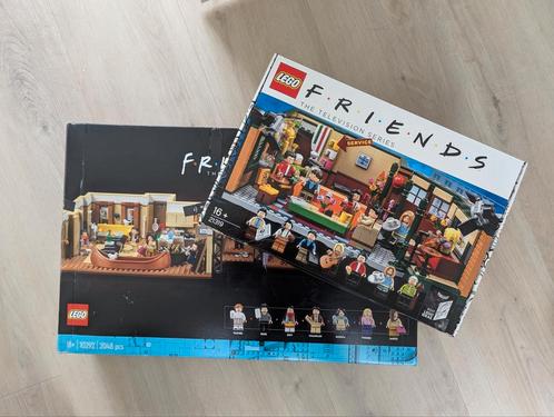 Lego The Friends Appartments (10292) en Central Perk (21319), Kinderen en Baby's, Speelgoed | Duplo en Lego, Zo goed als nieuw