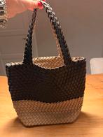 Zwart/beige gevlochten leren tas - als nieuw!, Sieraden, Tassen en Uiterlijk, Tassen | Damestassen, Ophalen of Verzenden, Zo goed als nieuw
