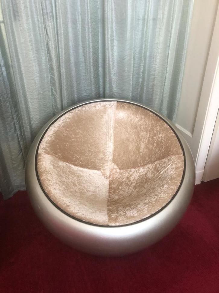 Ball chair / kuipstoel space age in zilver / champagne., Huis en Inrichting, Stoelen, Zo goed als nieuw, Eén, Kunststof, Stof
