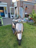 Scooter champagne kleur, Fietsen en Brommers, Ophalen, Gebruikt