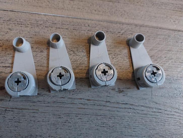 Plankdragers - paneelverbinders - stift houtschroeven, Huis en Inrichting, Kasten | Kledingkasten, Zo goed als nieuw, Minder dan 100 cm