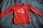 Z8 rode sweater met witte tekst, maat 128/134, Kinderen en Baby's, Kinderkleding | Maat 128, Jongen, Trui of Vest, Ophalen of Verzenden