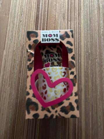 Nieuw: "Mom Boss" geschenkset beschikbaar voor biedingen