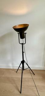 Industriële Vloerlamp, Huis en Inrichting, Lampen | Vloerlampen, Ophalen of Verzenden, Zo goed als nieuw, Metaal, 150 tot 200 cm