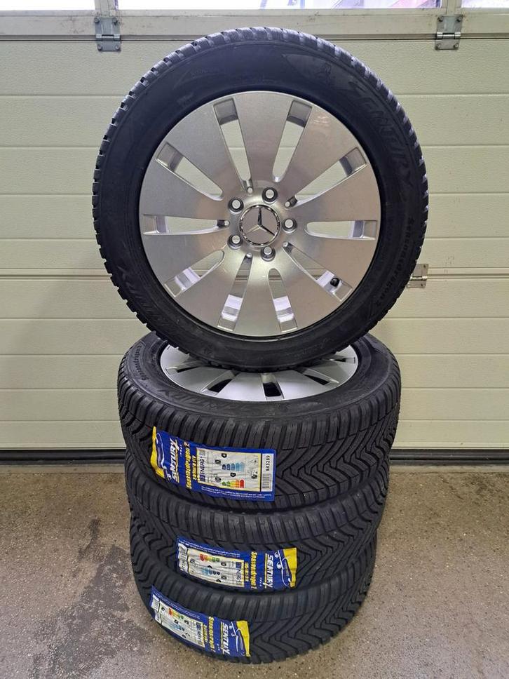 Mercedes A/B/C klasse nieuw all season banden originele velg, Auto-onderdelen, Banden en Velgen, Banden en Velgen, All Season