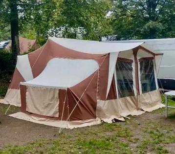 Gastenverblijf Trigano Odyssee bruine uitvoering beschikbaar voor biedingen