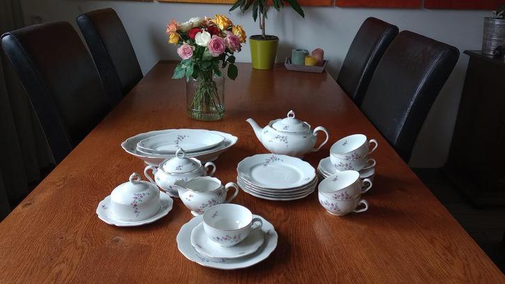 Haas & Czjzek ontbijtservies, Antiek en Kunst, Antiek | Servies compleet, Ophalen