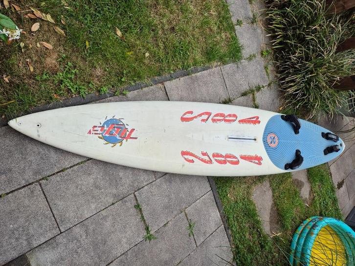 Surfset: Plank + 2 zeilen, Watersport en Boten, Windsurfen, Gebruikt, Complete set, 300 cm of meer, 5 tot 7 m², Ophalen