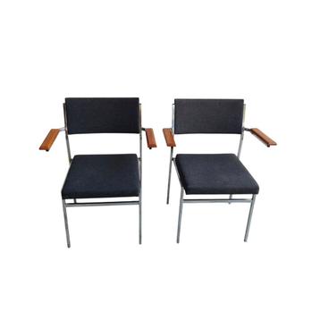Vintage stoel met armleuningen (stuksprijs) beschikbaar voor biedingen