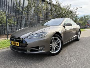 Tesla Model S 85 Base / AUTOMAAT / NAVI / CRUISE / PANORAMAD beschikbaar voor biedingen