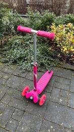 Roze meisjes step - lichtgevende wielen, Fietsen en Brommers, Steps, Ophalen, Gebruikt, Gewone step