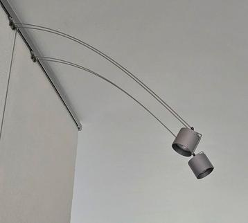 Buschfeld 2x verlichting kunstrail + 3x ophangstang. Nieuw. beschikbaar voor biedingen