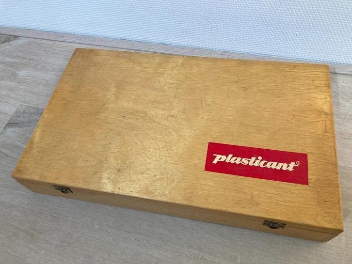 originele houten kist van plasticant goede staat 15 vakken, Kinderen en Baby's, Speelgoed | Bouwstenen, Zo goed als nieuw, Overige merken