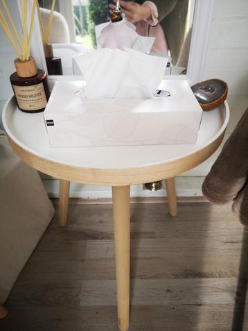 Ronde Bijzettafel - Hout & Wit (2 stuks beschikbaar) beschikbaar voor biedingen
