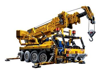 LEGO Mobile Crane 8421 beschikbaar voor biedingen