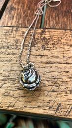 Zilveren ketting met roosje, Met hanger, Ophalen of Verzenden, Zo goed als nieuw, Zilver